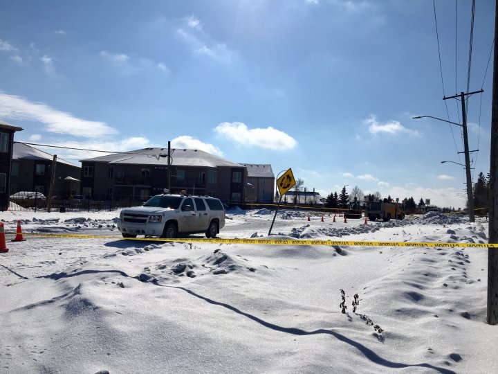 Gas leak on Winnipeg’s Grassie Boulevard Winnipeg Globalnews.ca