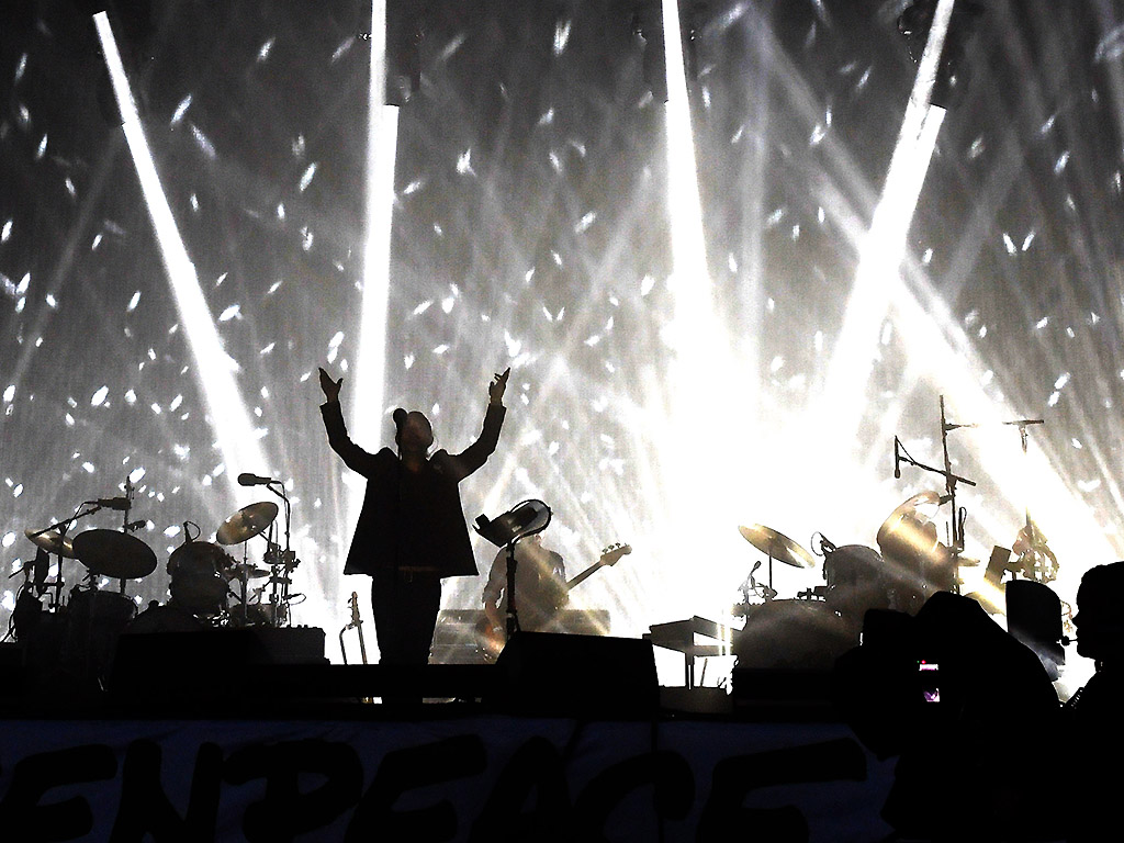 Radiohead performs on Day 2 of the Glastonbury Festival 2017 at Worthy Farm on June 23, 2017 in Glastonbury, England.