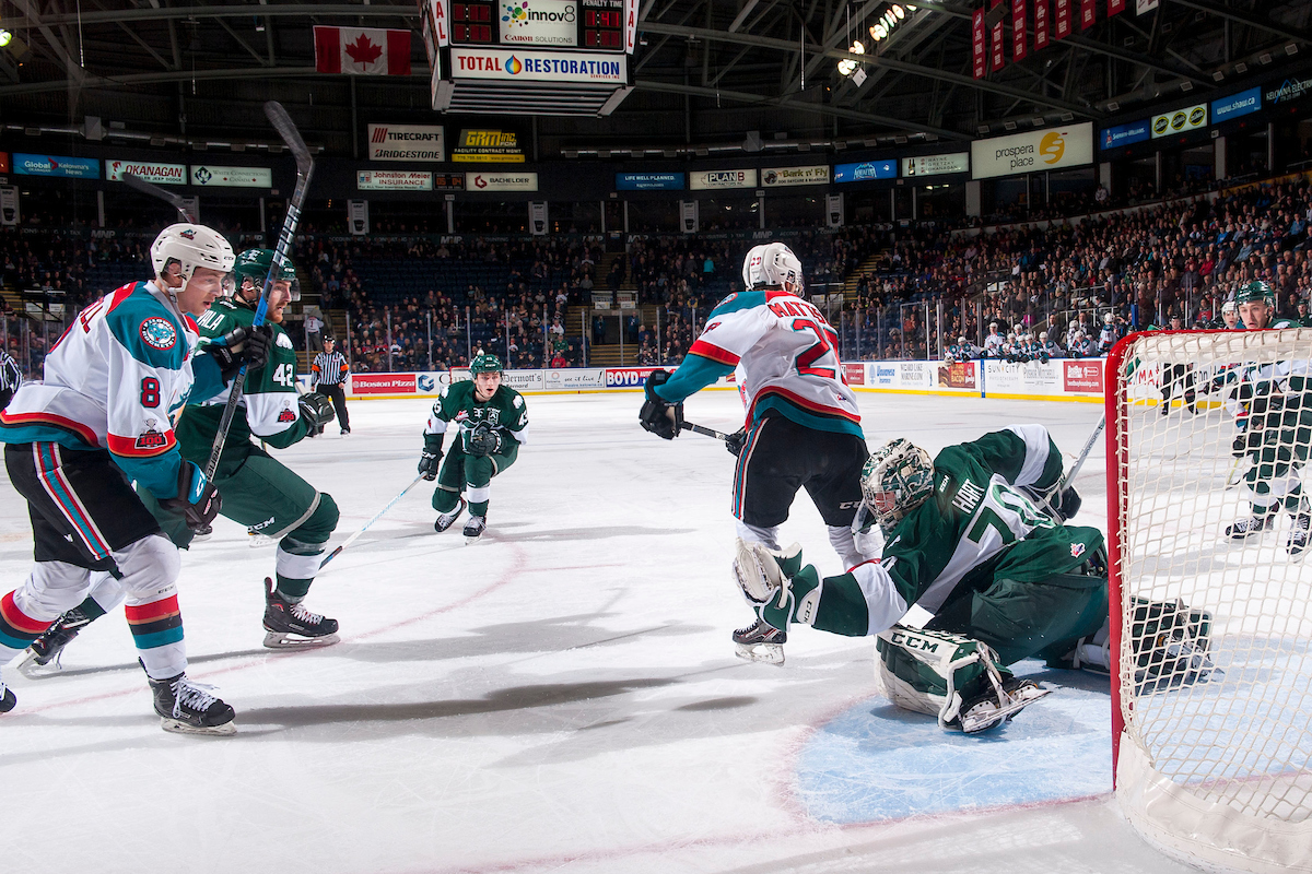Carter Hart, #70 of the Everett Silvertips, makes a glove save during first period against the Kelowna Rockets on FEBRUARY 2, 2018 at Prospera Place.