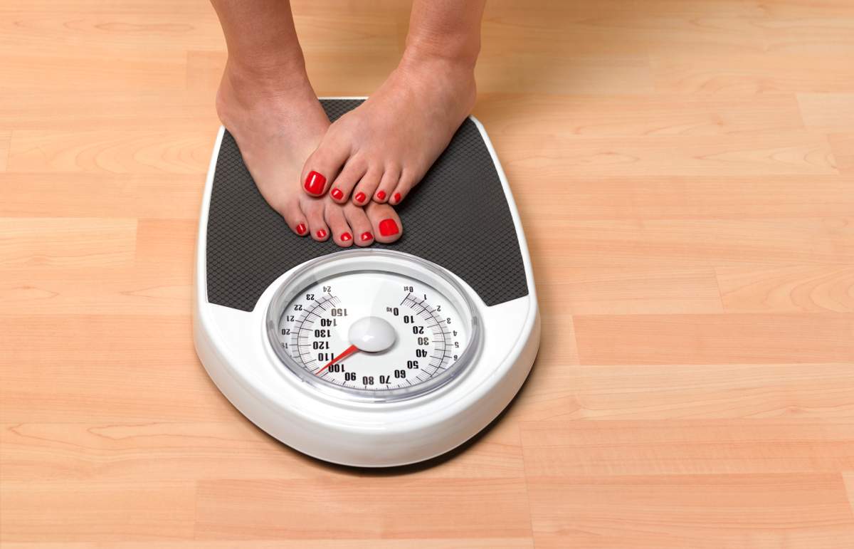 To keep weight off, lose weight gradually – not quickly, experts say.