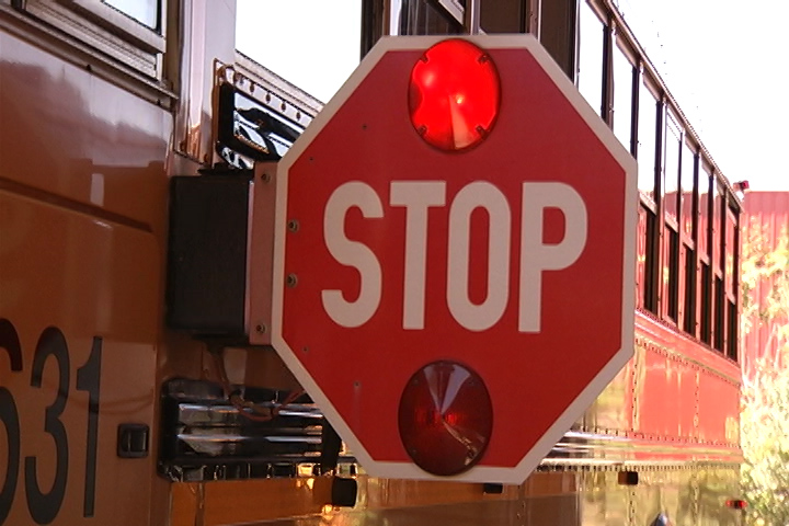 Провинциалната полиция на Онтарио OPP напомня на шофьорите да спрат