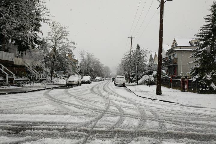 Cold temperatures mean bigger bills: BC Hydro reactivates winter payment plan - image