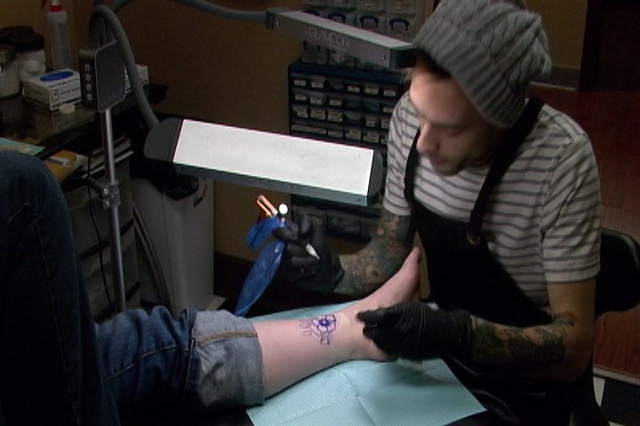 Kingstonians came out to show their support at the Ink Well tattoo parlour for a fundraising event in support of the Kingston Animal Rescue.