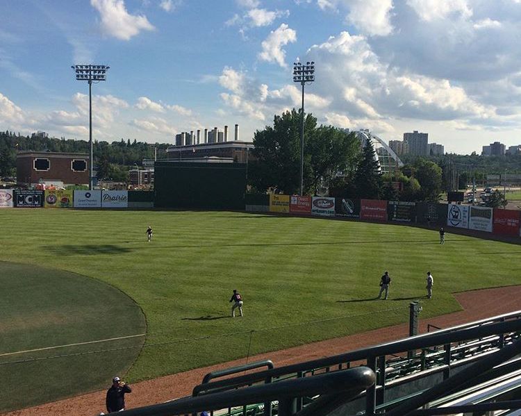 Roberto Alomar swings for fence on Edmonton ballpark's behalf