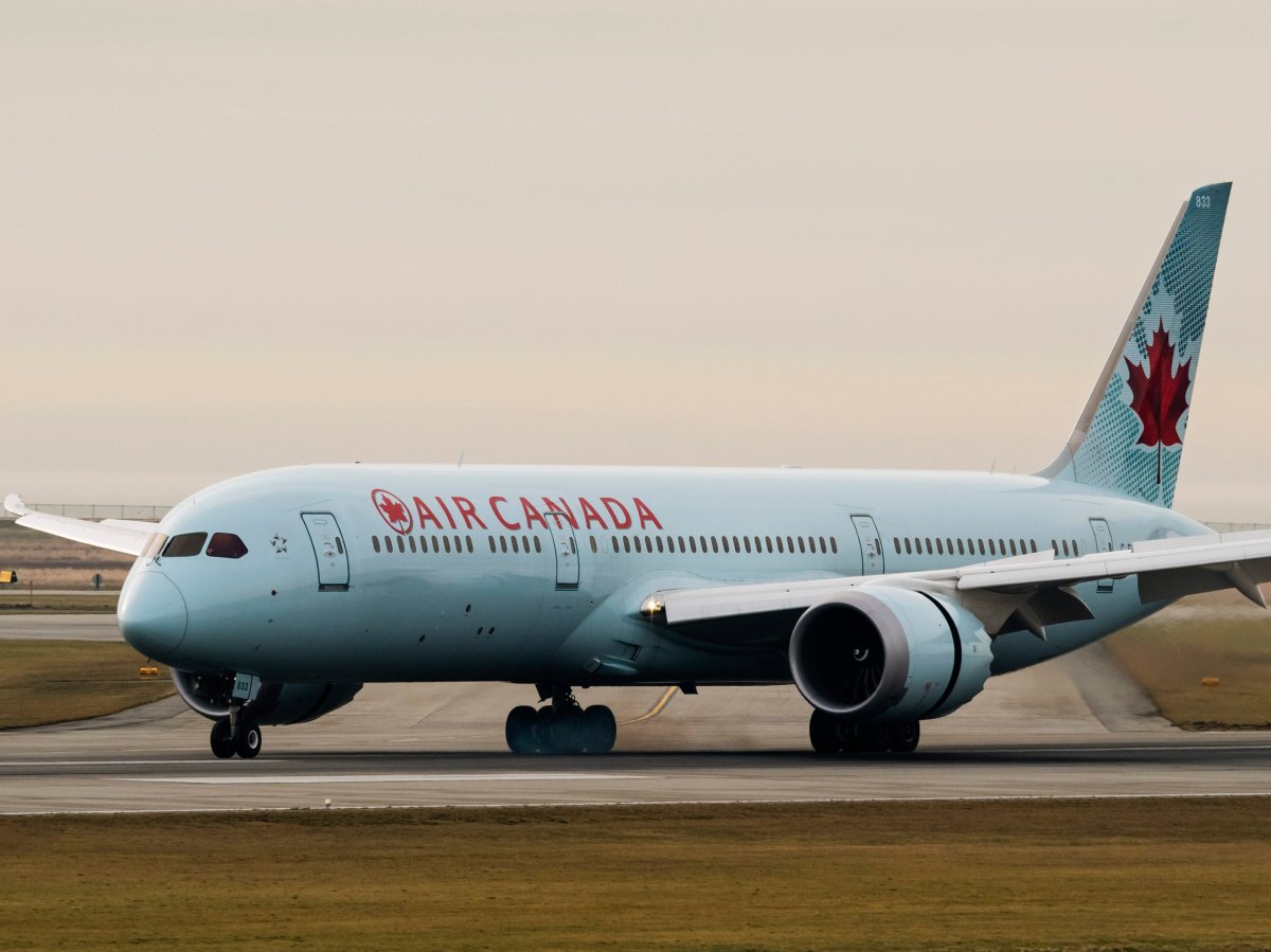 An Air Canada Boeing 787-9 Dreamliner wide-body jet airliner January 26, 2017.