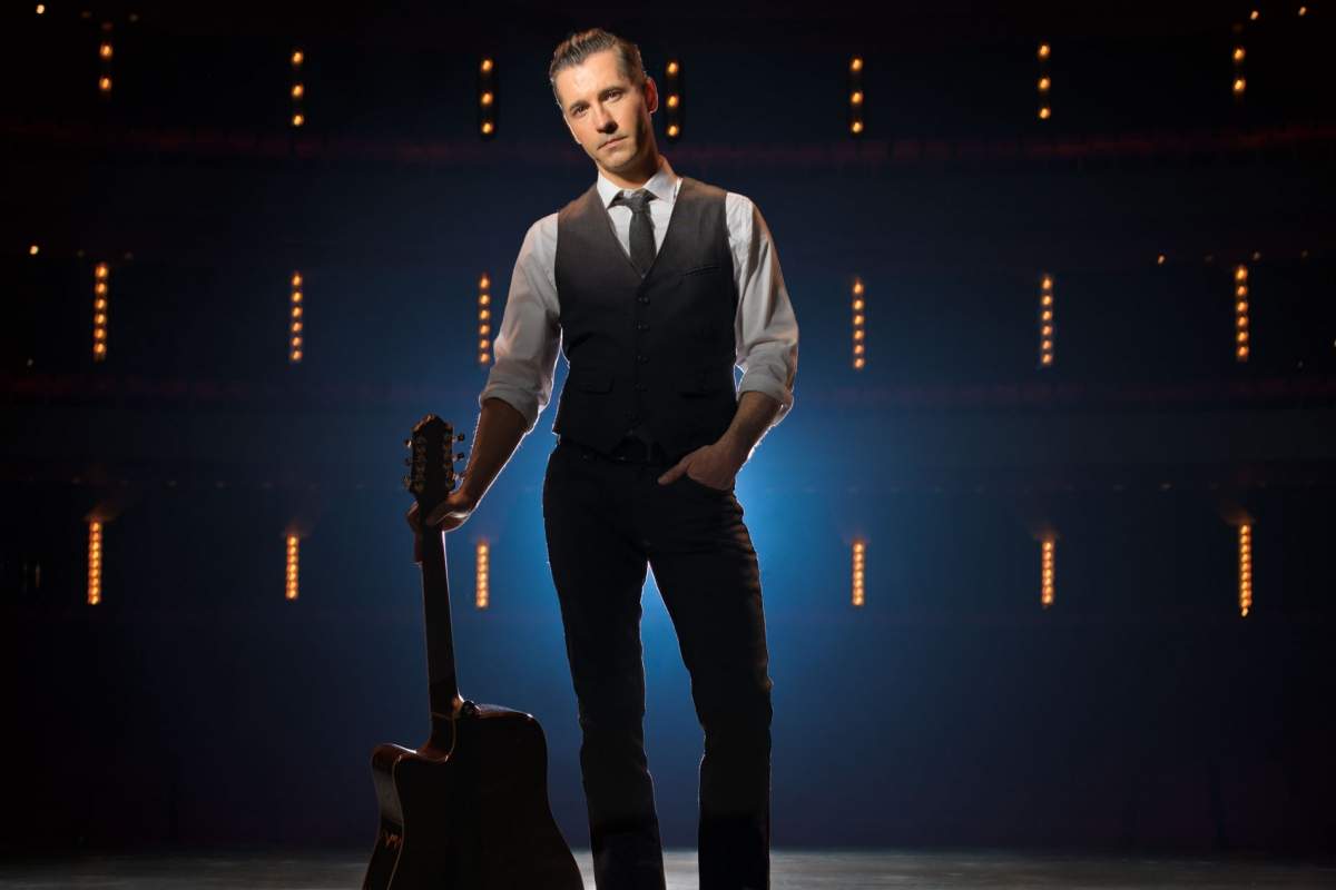 Royal Wood with guest Fionn - image