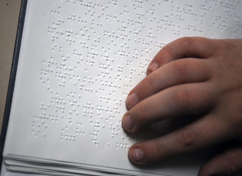 A B.C. advocate for the vision-loss community is urging politicians to have accessible campaign materials on hand for those with disabilities.