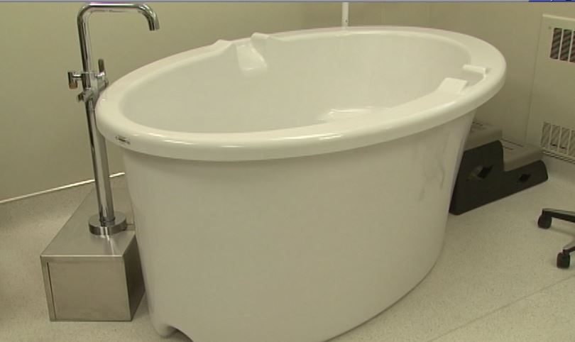 Kingston General Hospital now has two immersion labour and water birth tubs, thanks to $110,000 from the local Lions Club.