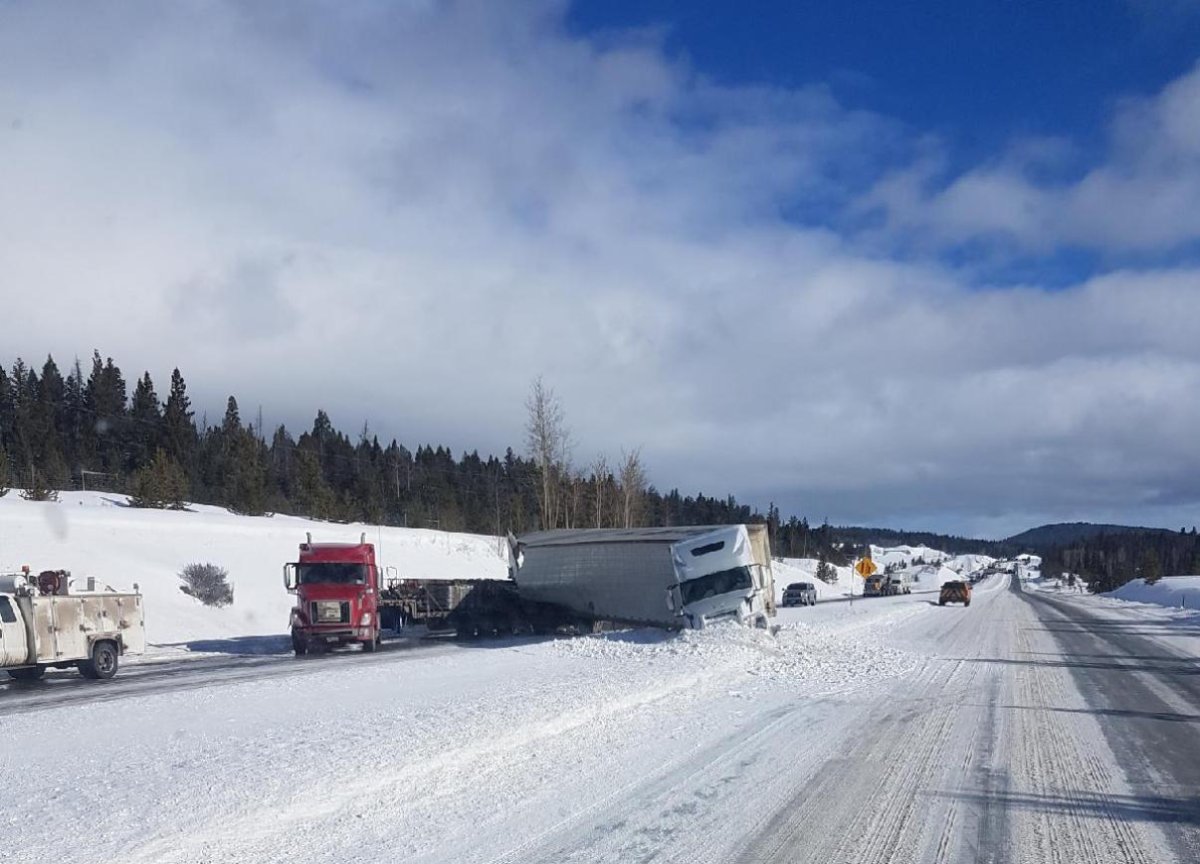Coquihalla southbound lanes now open near Logan Lake exit - image