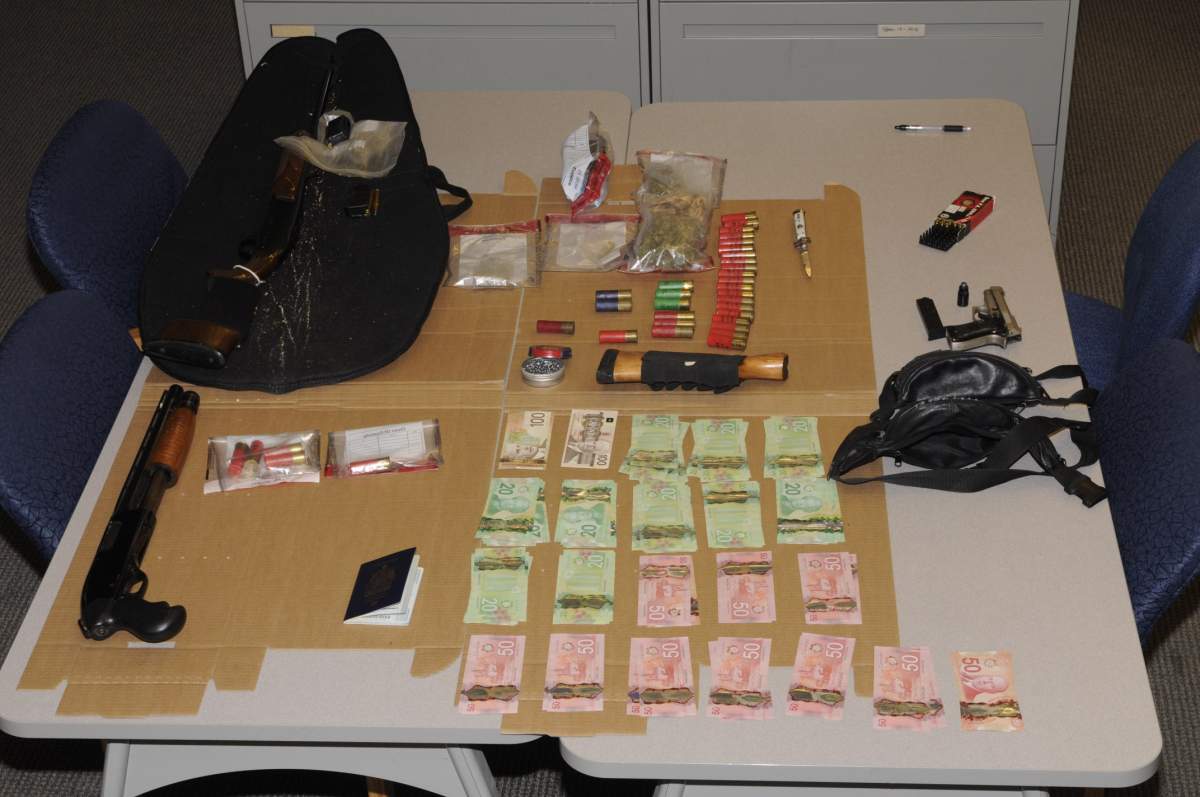 Hamilton police find loaded shotgun, other firearms after traffic stop - image