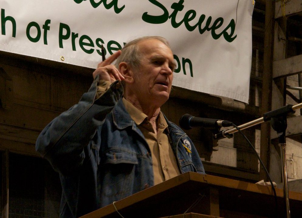 Harold Steves speaking at an event in 2011.