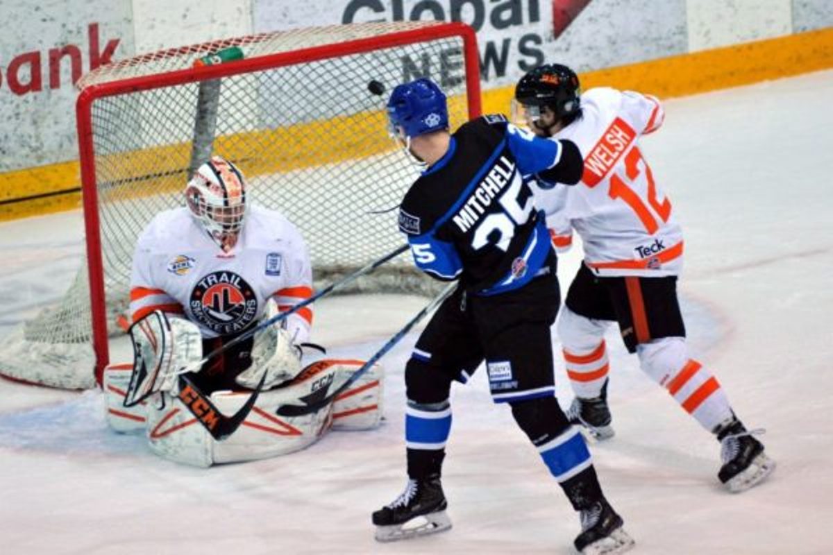 The BCHL Trail Smoke Eaters are moving on in the Interior Division finals after a win of their series against the Penticton Vees. 