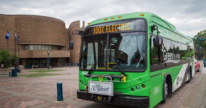 За общините на Алберта въвеждането на нов автобус в депото