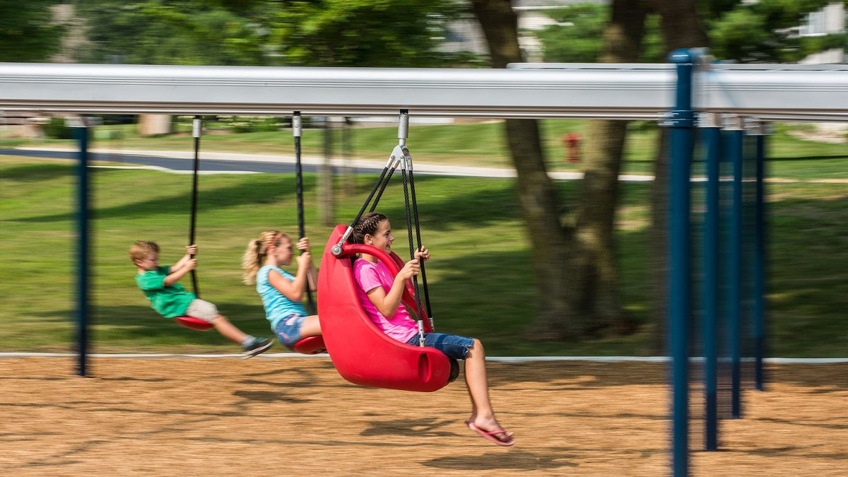 Calgary mom spearheads project to replace decrepit playground with