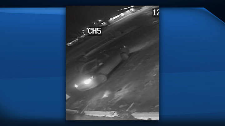 RCMP provide enhanced pictures to locate robbery suspect - image
