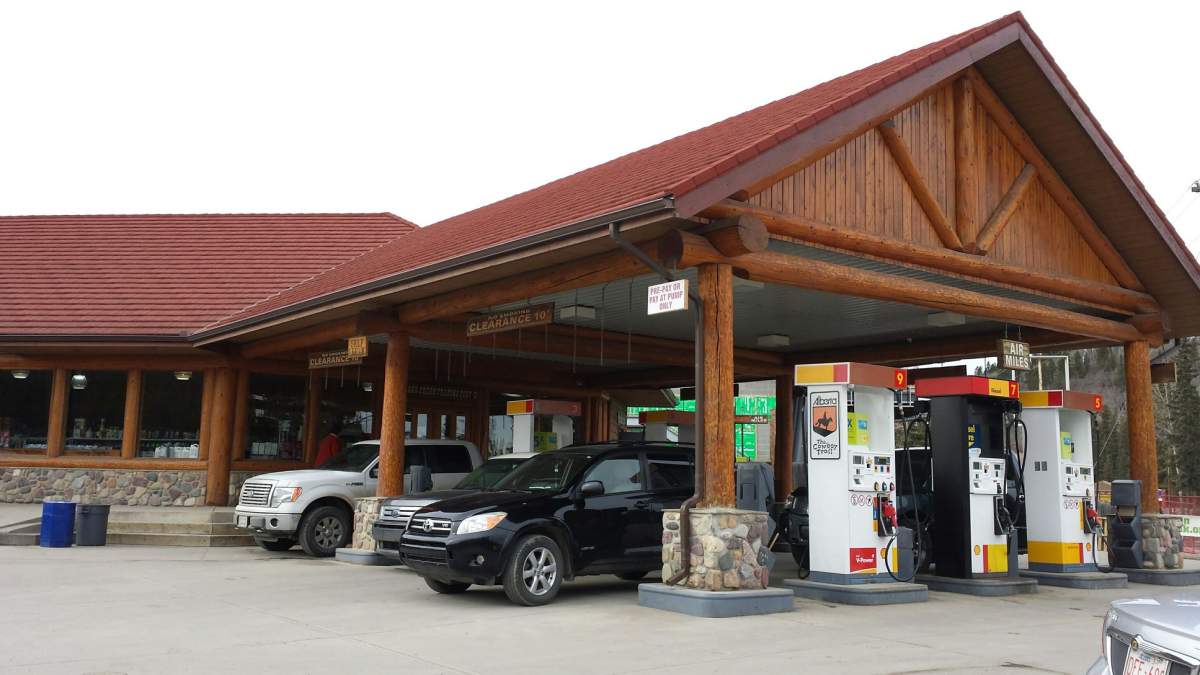 On Monday afternoon the Bragg Creek Shell will lower its gas prices to 32 cents per litre.