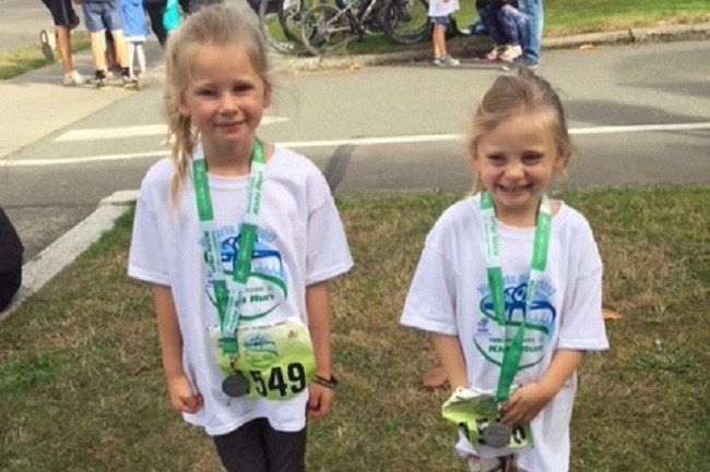 Chloe and Aubrey Berry pictured at a run in Oct. 2017.