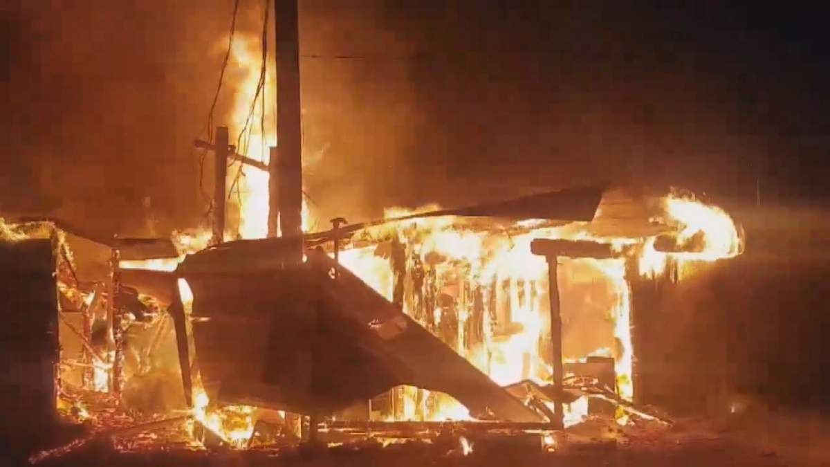 Firefighters battling the blaze at Fergie\’s Cafe in Squamish. Credit: Jamie Williams