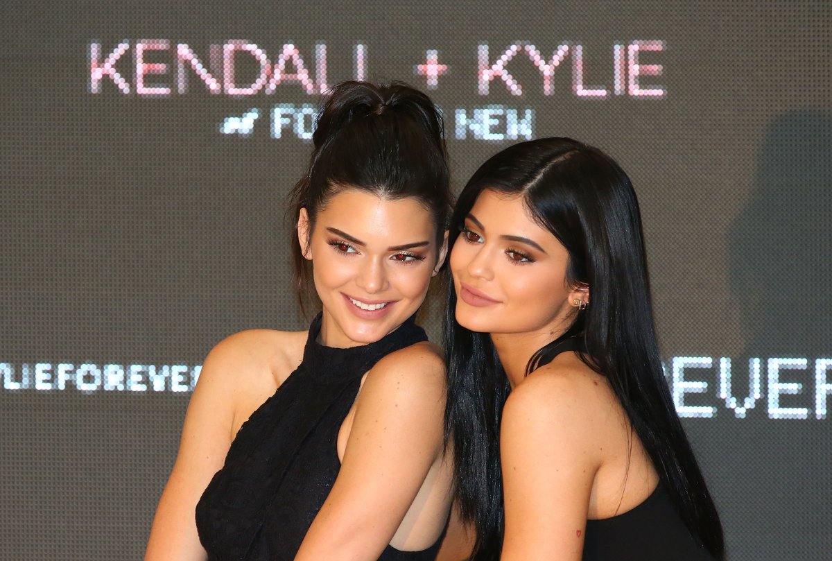 Kendall Jenner and Kylie Jenner arrive at Chadstone Shopping Centre on Nov. 18, 2015 in Melbourne, Australia. 