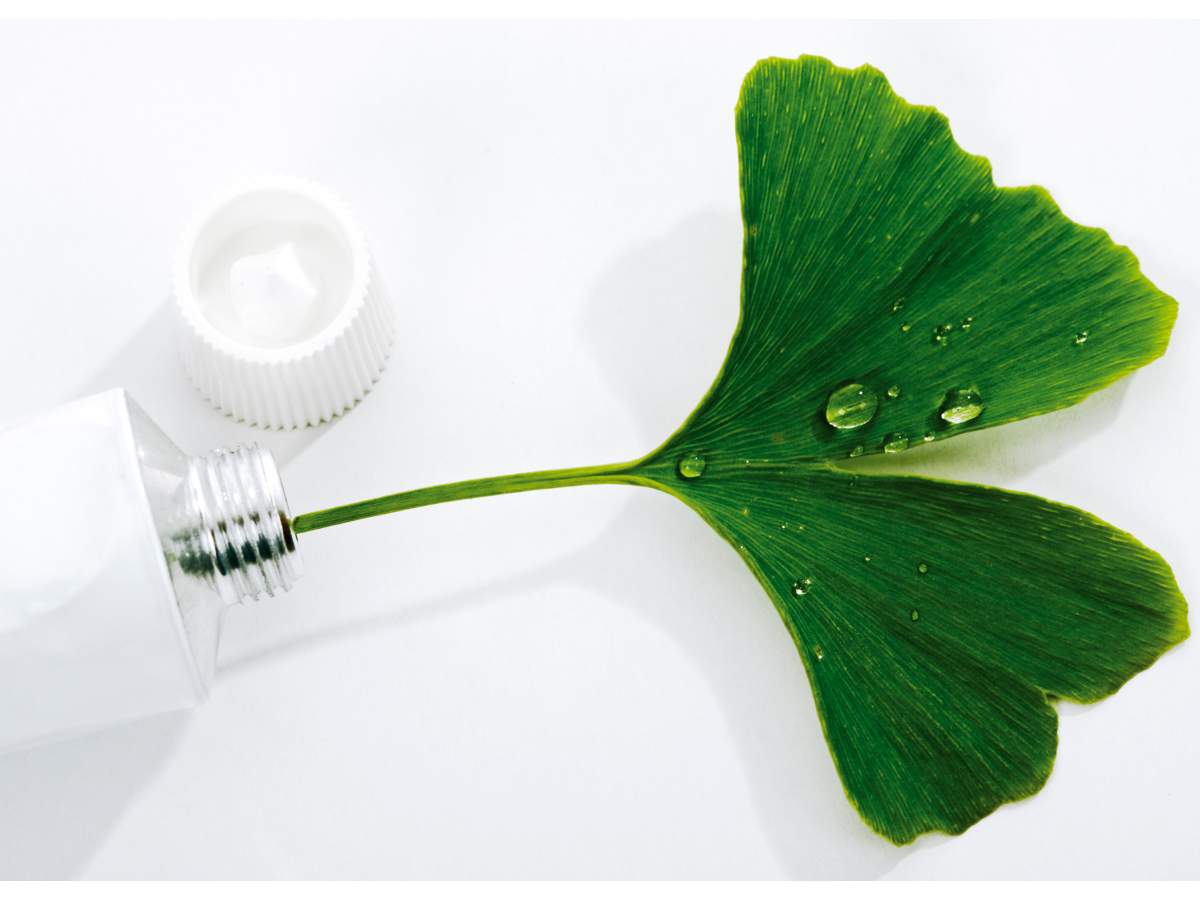 'Natural' and 'organic' sound like fine buzzwords for your moisturizer, but do they actually mean anything? .