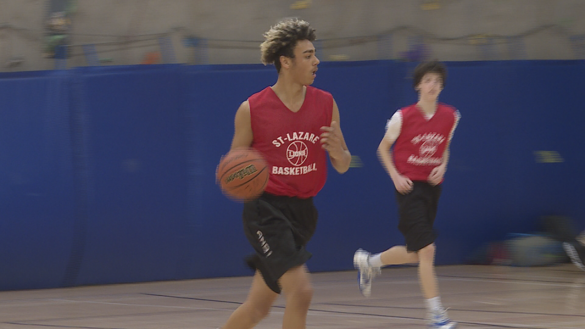 Teams descend on Montreal for annual Classic Hoops basketball tournament.  (Global News).