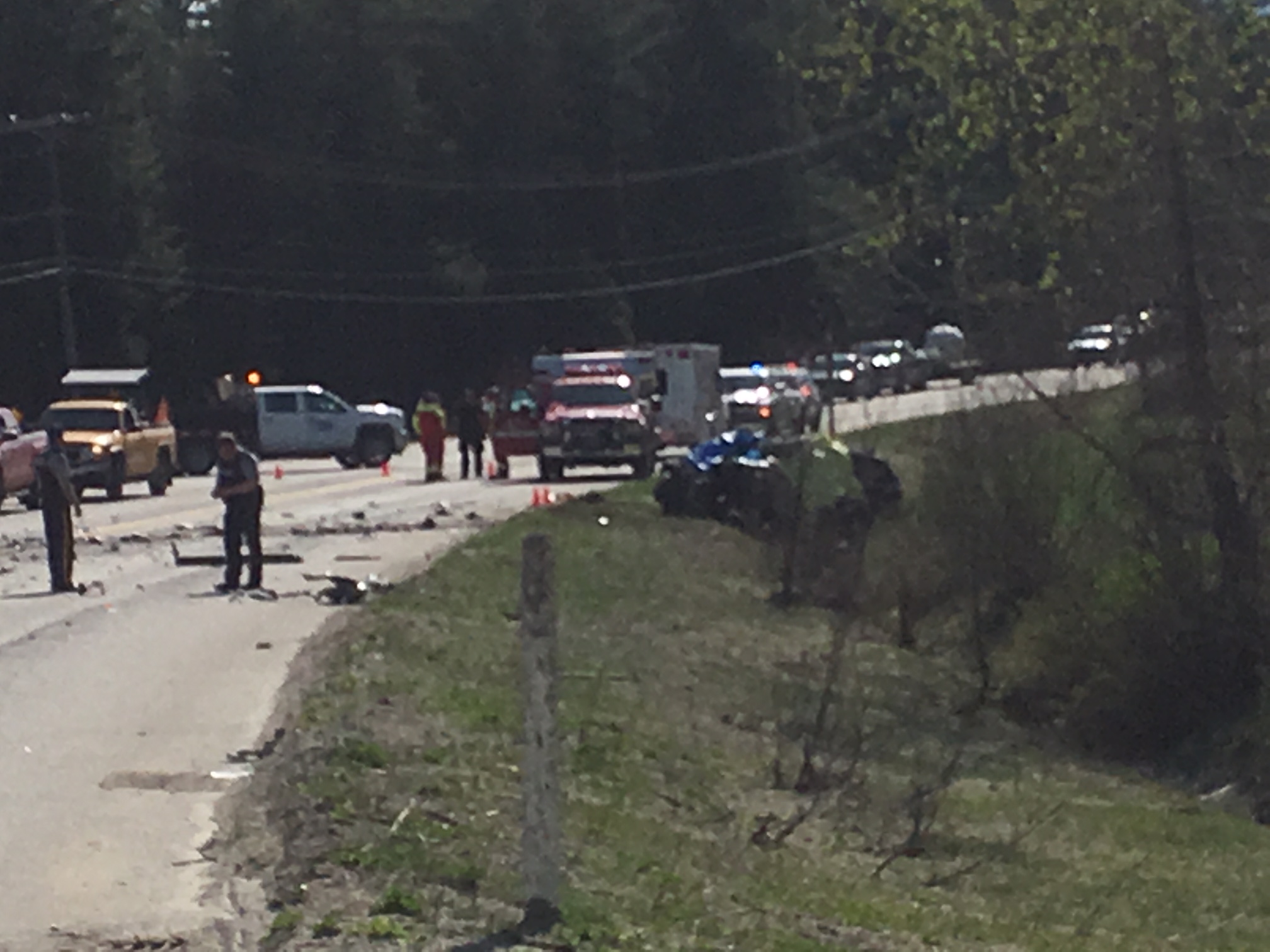 TransCanada Highway shut down west of Revelstoke because of crash