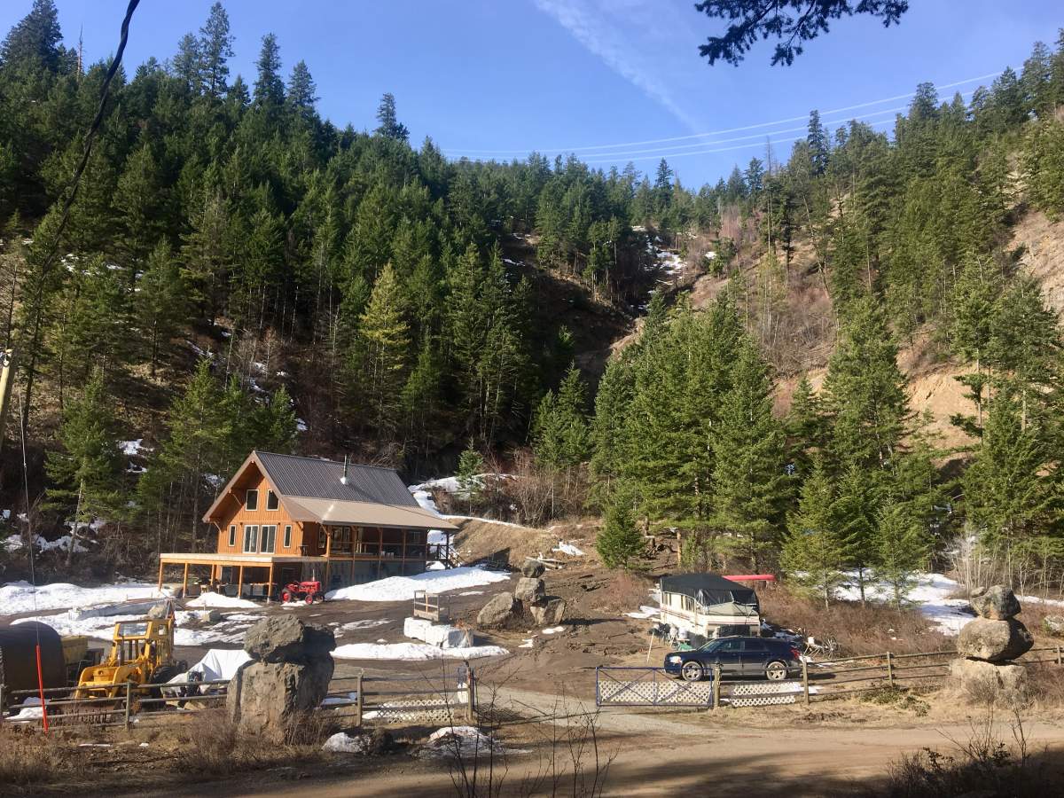 Okanagan mudslide misses home, wipes out shed - image