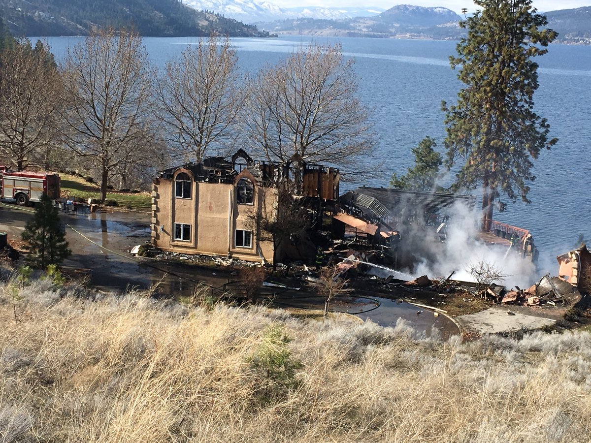 Kelowna Woman Escapes From Burning House Globalnews Ca