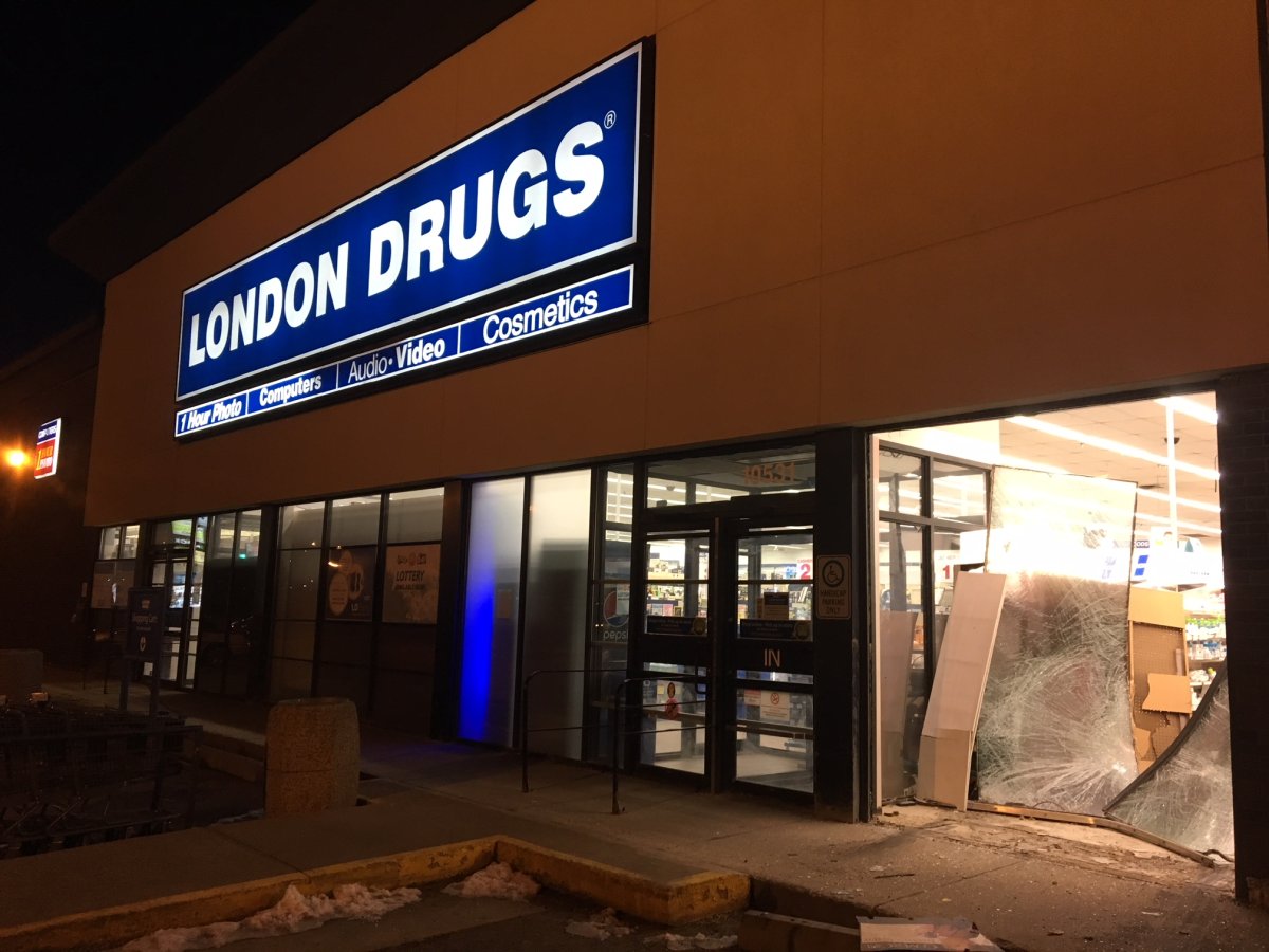 South Edmonton London Drugs windows smashed during robbery Edmonton