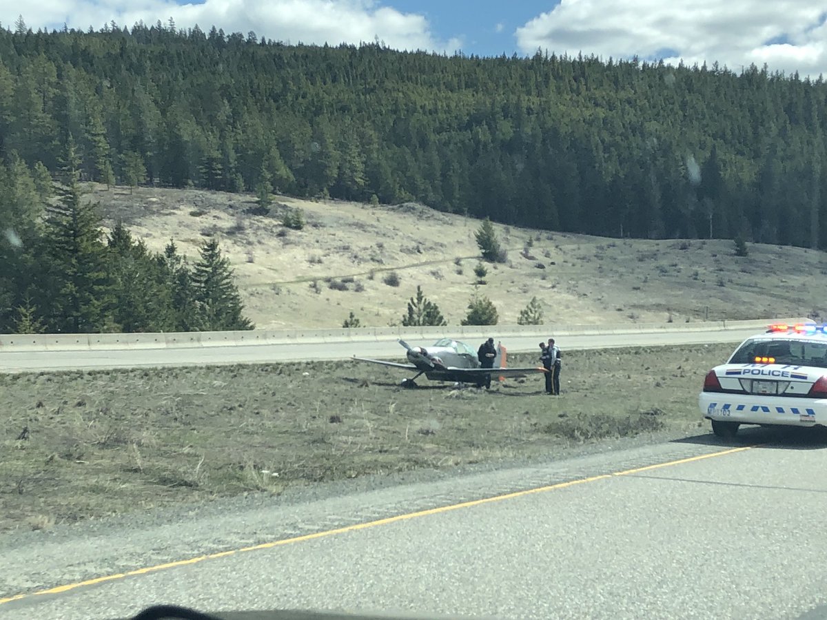 Plane makes emergency landing on Coquihalla Highway - image
