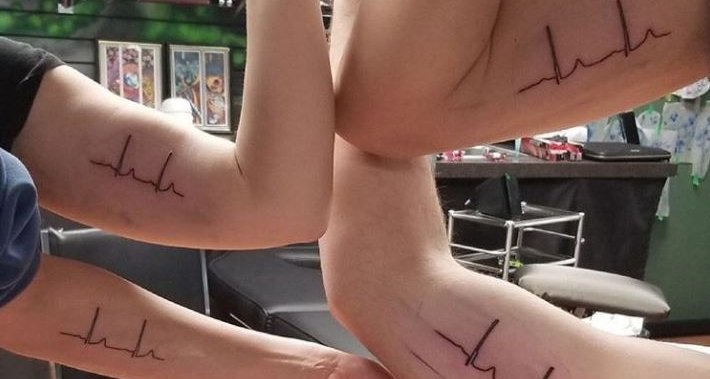 Humboldt Broncos survivor's heartbeat tattooed onto loved ones' skin |  