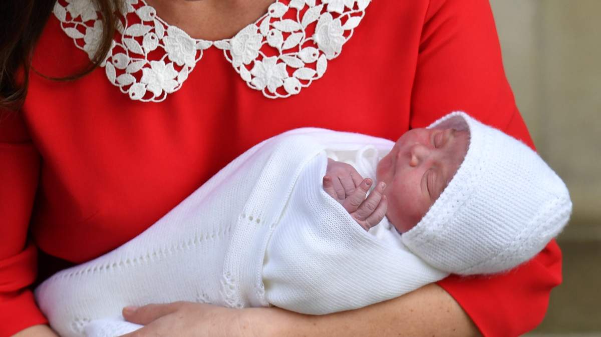 The Duke and Duchess of Cambridge and their newborn son outside the Lindo Wing at St Mary’s Hospital in Paddington, London.