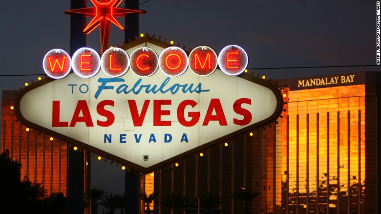 Taking in the sights and sounds: Winnipeggers get to know Las Vegas - image