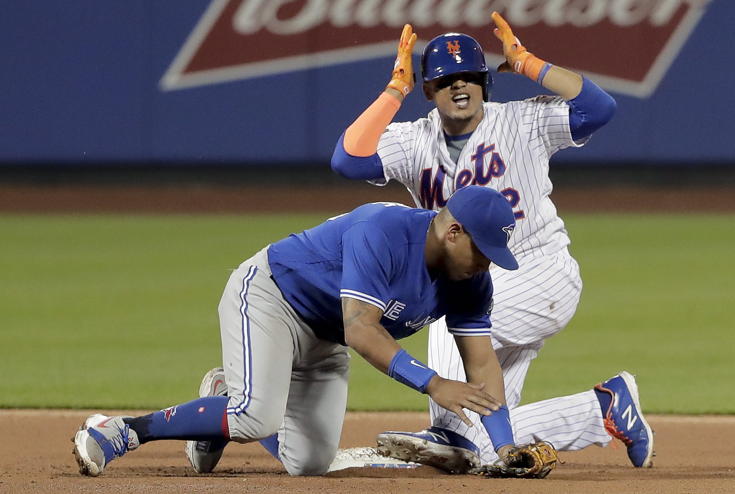 Troy Tulowitzki heads to 10-day disabled list with strained right hamstring