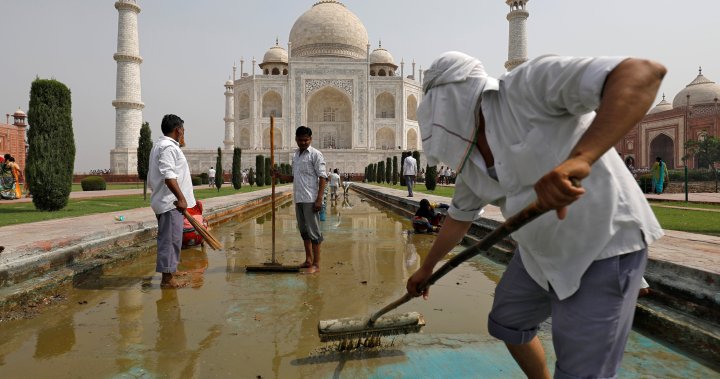 case study on taj mahal due to air pollution