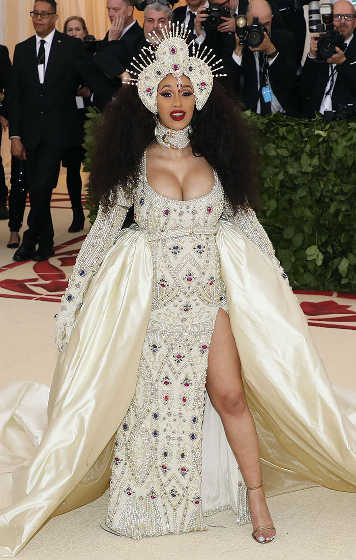 Covet, when are we going to have our Madonna MET Gala 2018 “Heavenly  Bodies” look? She even has bouquet!! : r/Covetfashion