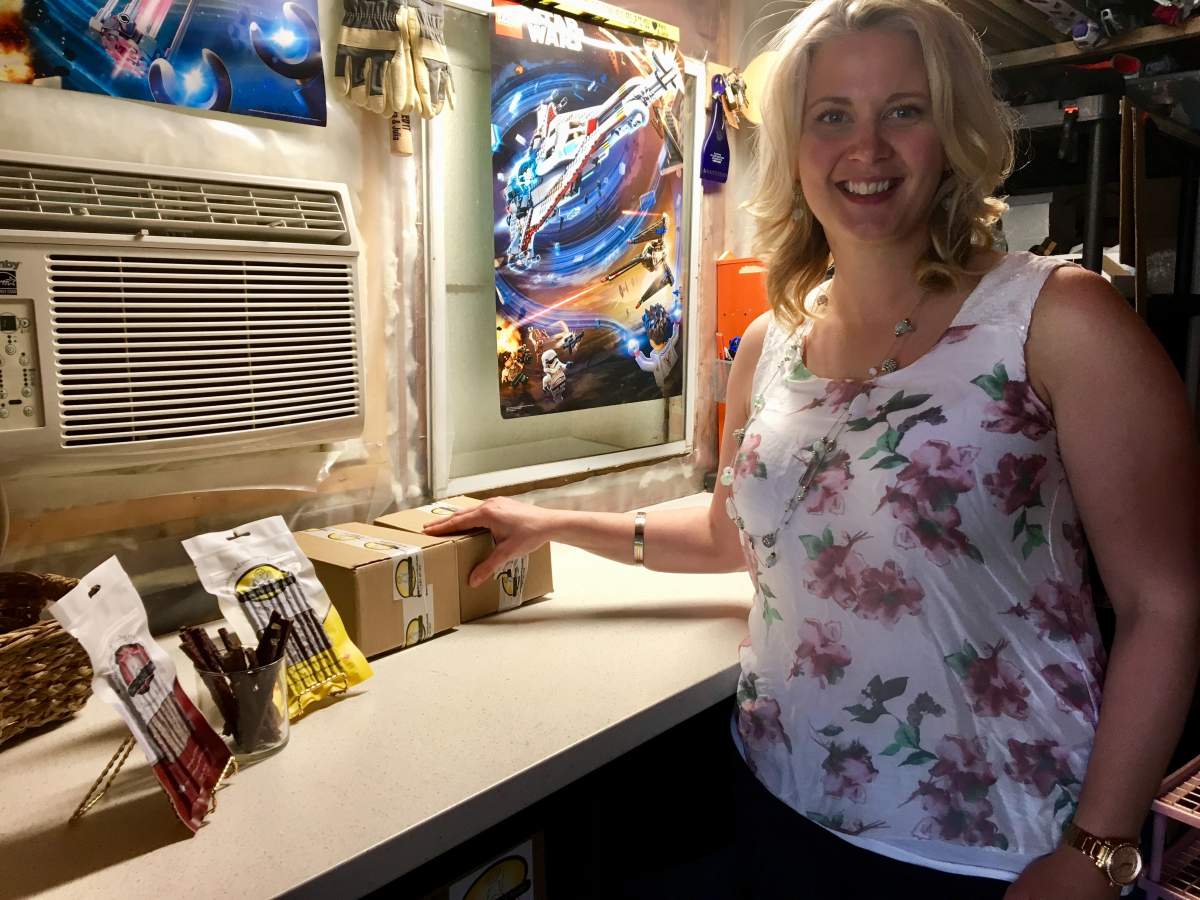 Nicole Porterfield's Farm Fresh Pet Food treats will be included in swag bags at the upcoming MTV awards in June.