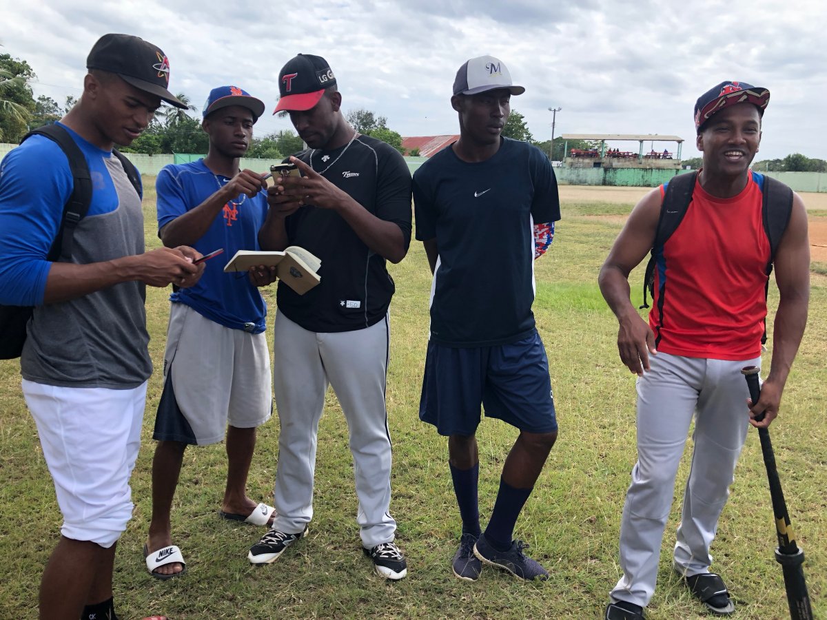 The Guelph Royals have signed five import players from the Dominican Republic ahead of their home opener on Saturday. 