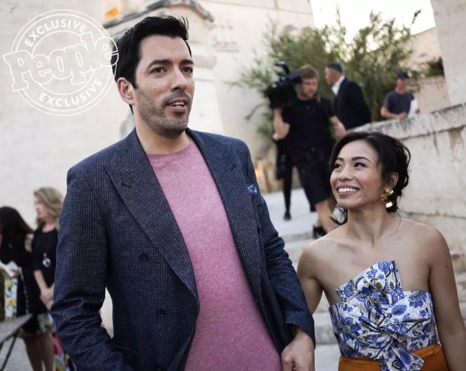 ‘Property Brothers’ star Drew Scott marries longtime girlfriend Linda Phan - image