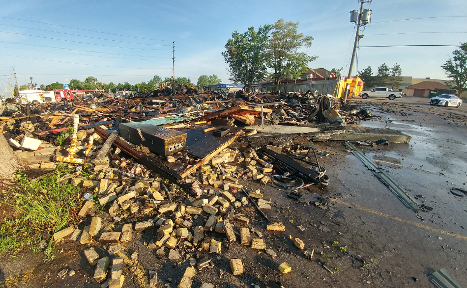 Only rubble remains after massive fire at old Hook’s restaurant ...