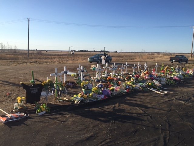 The Steinbach Pistons visited the site of the crash that claimed the lives of 16 people on the Humboldt Broncos bus last month.
