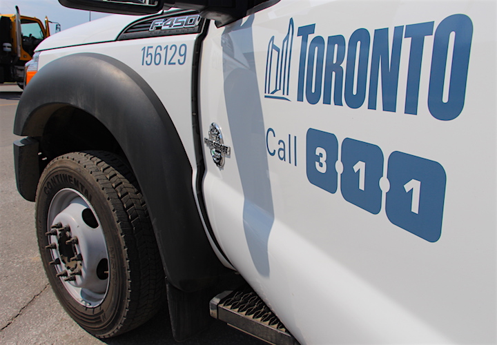 A City of Toronto roads maintenance work truck.