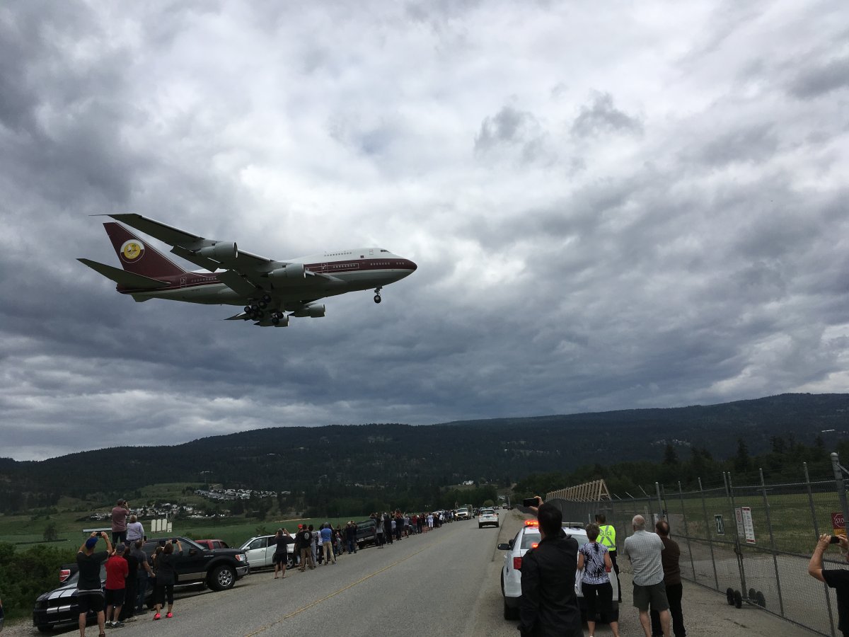 A privately owned 747 jumbo jet landed Friday at the Kelowna airport. 