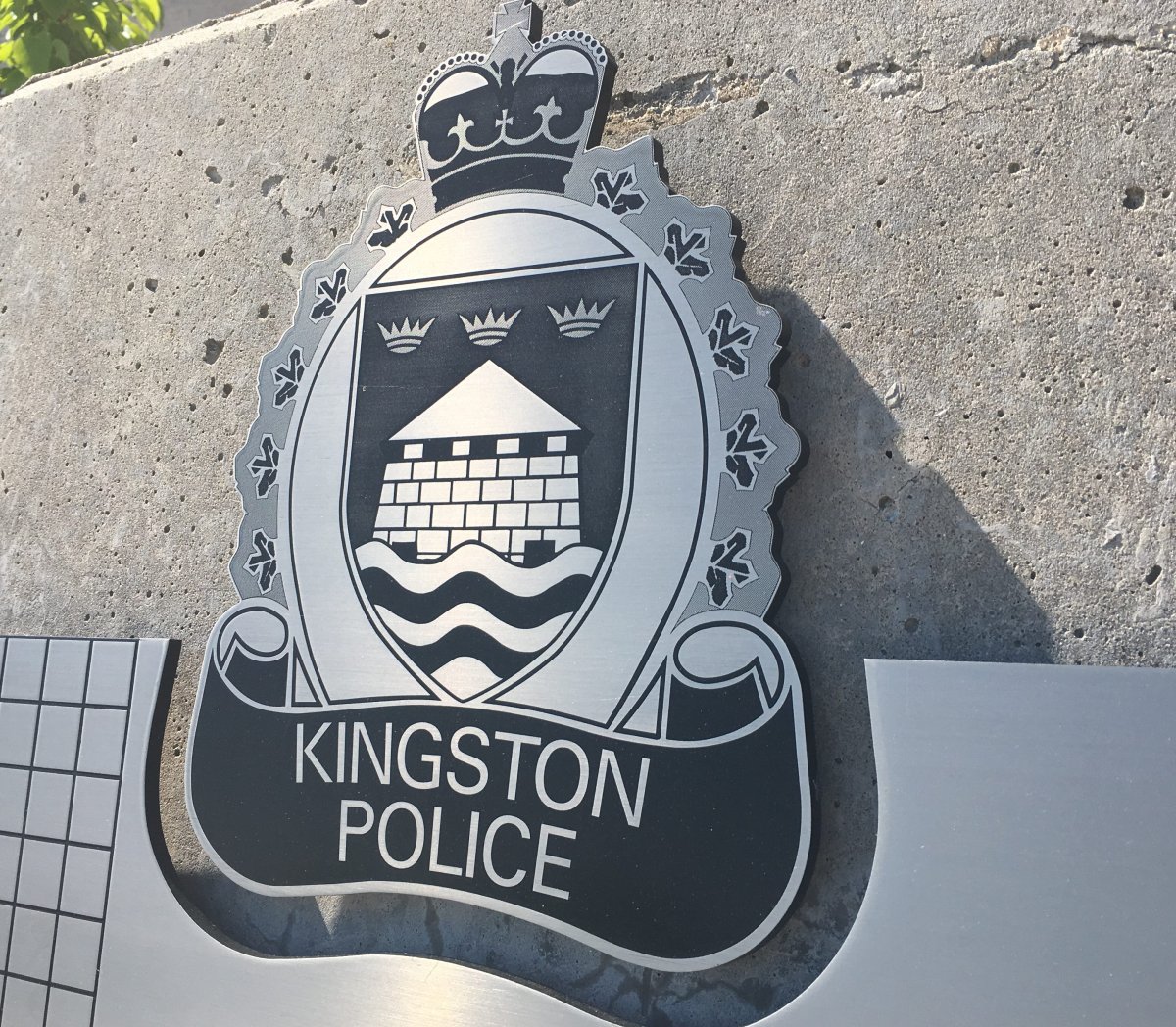 Kingston police say two people who were involved in several thefts turned themselves in on Thursday.