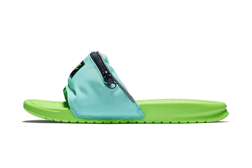 nike fanny pack slides canada