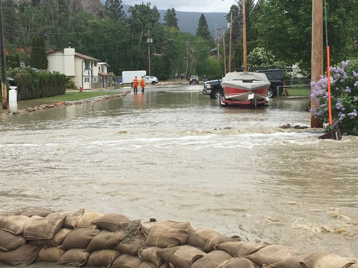 Okanagan Falls properties evacuated due to flood threat | Globalnews.ca