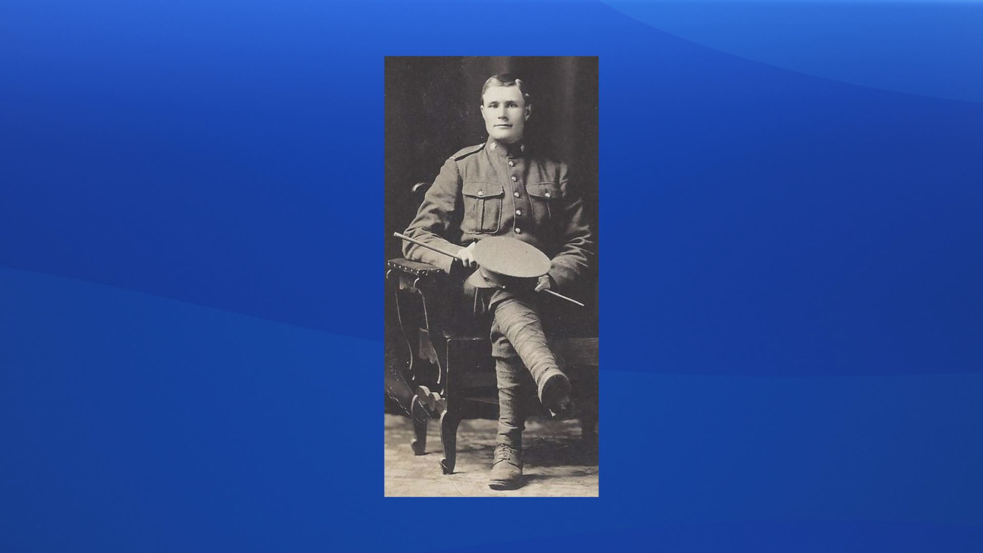 seated-john-henry-thomas.jpg?