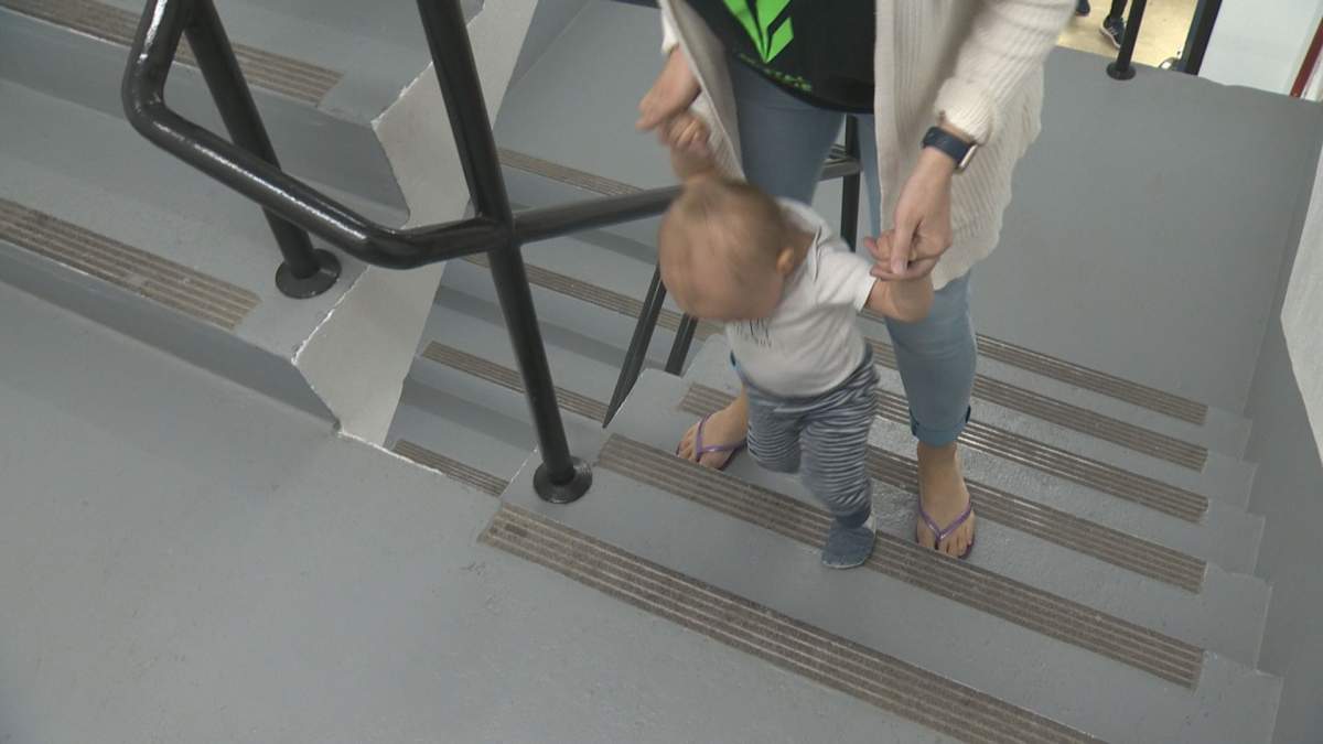 Edmontonians climb stairs in support of mental health - image