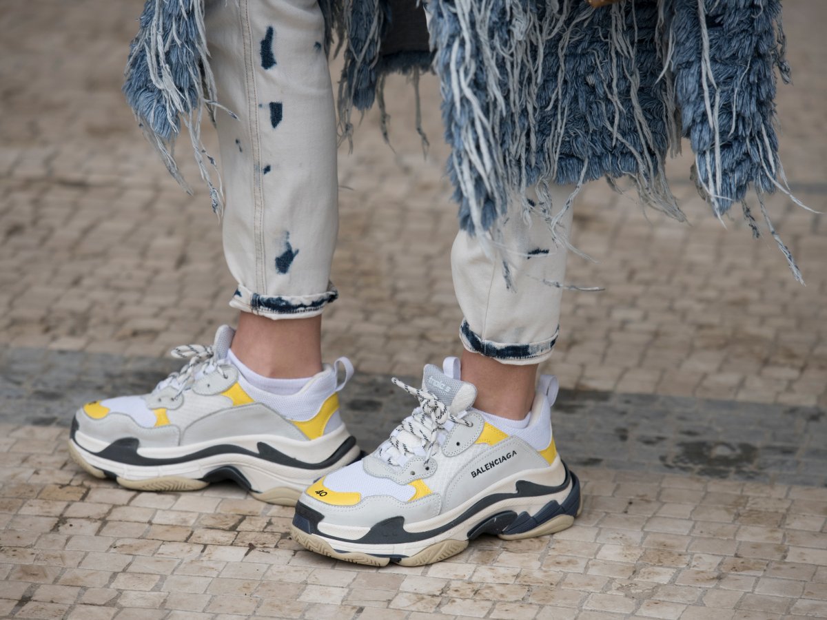 These 'ugly' Balenciaga sneakers, worn by fashion blogger Estelle Pigault, are the height of summer style — and come with a price tag that's just as unappealing. 