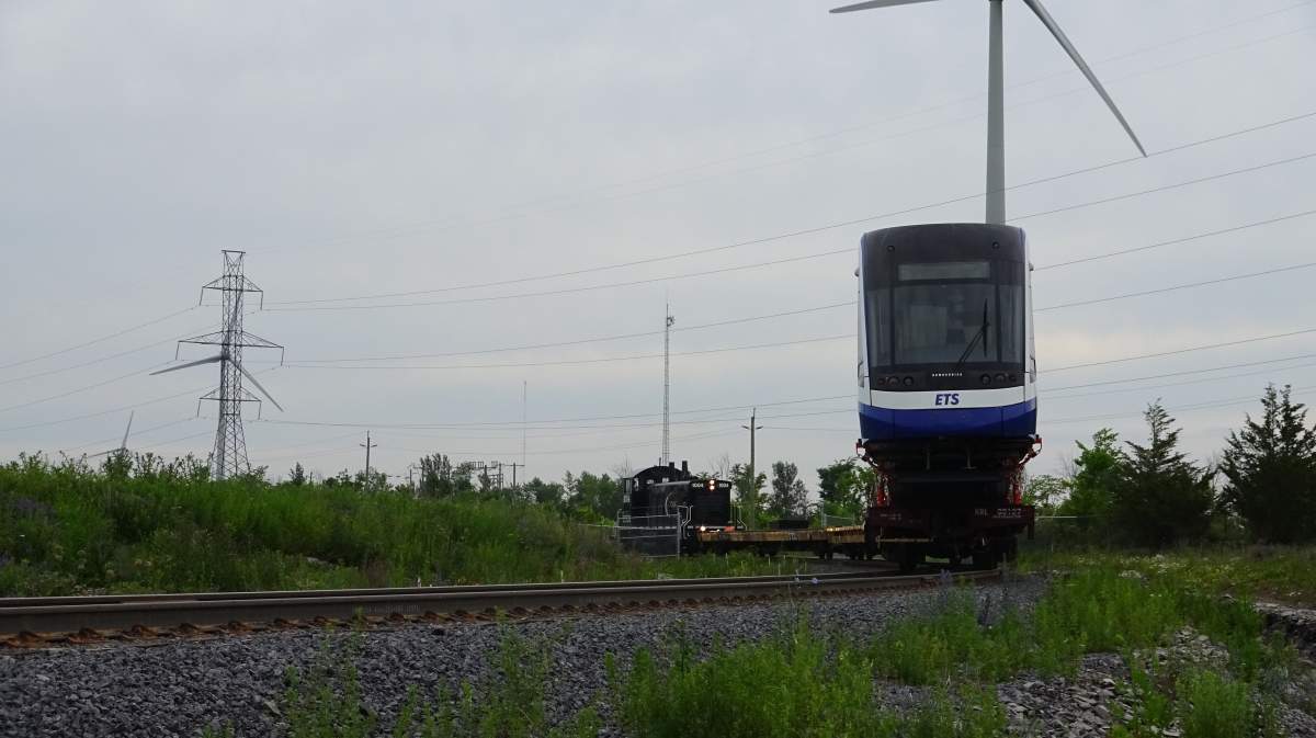 A new LRT car leaves Kingston, Ont. on its way to Edmonton via CN rail. Wednesday, June 27, 2018.